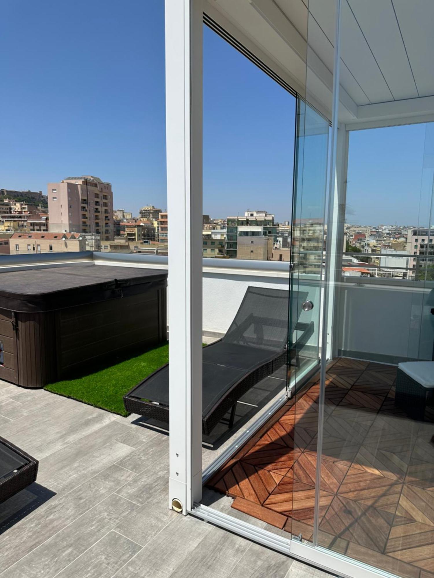 18 Dante Luxury Suites Cagliari Exteriér fotografie